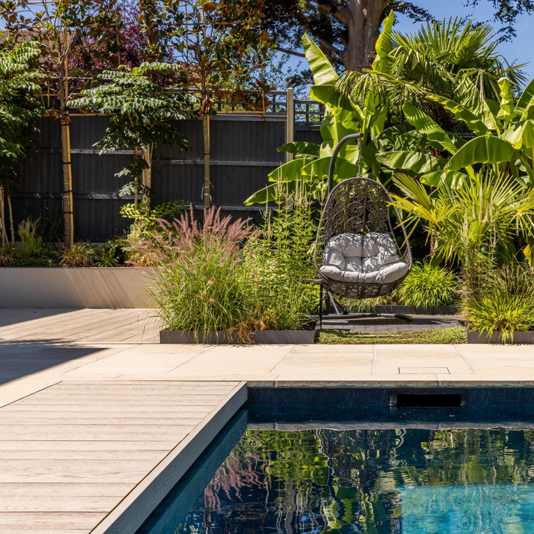 Cocooned corners for relaxing, surrounded by planting