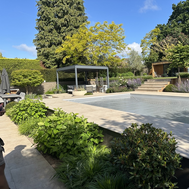 Indoor-Outdoor Living 1