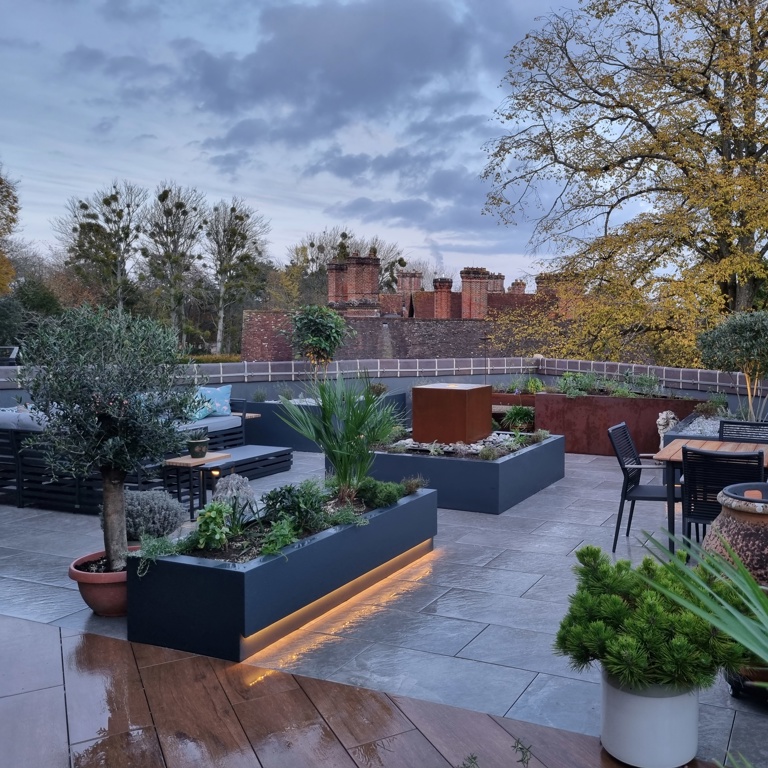 The Contemporary Rooftop Garden  
