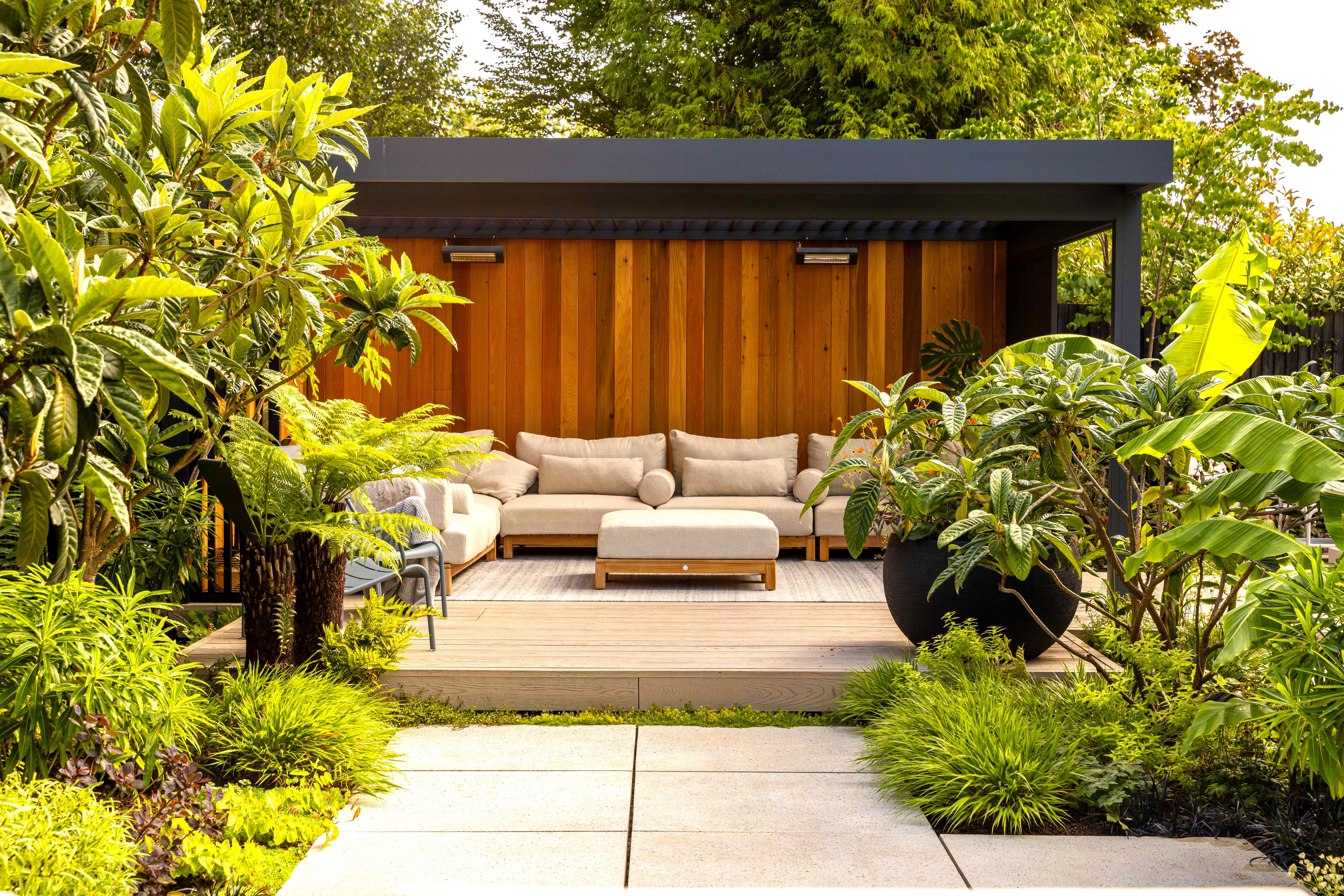 Functional Umbris structure for entertaining and relaxing