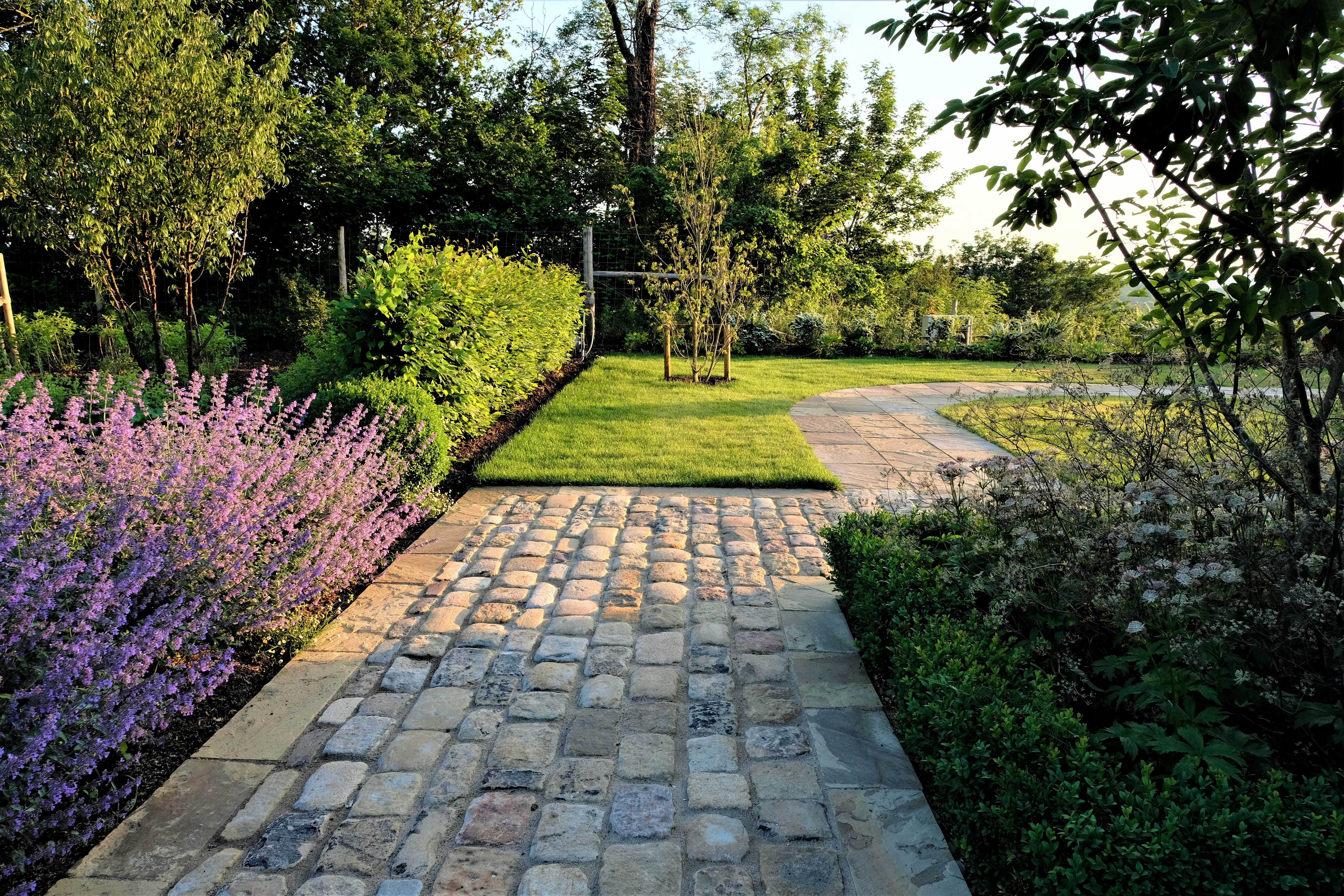 Cobble stone pathways