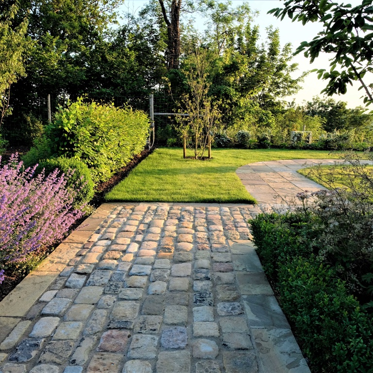 Cobble stone pathways