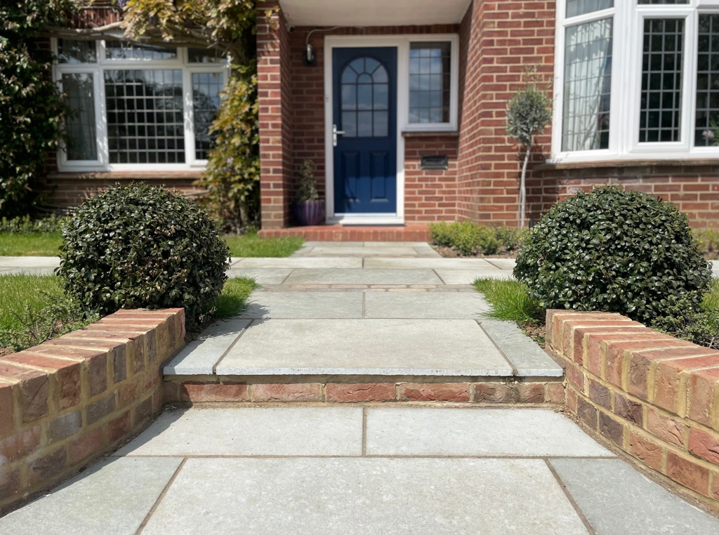 Large Resin Driveway Re-Design