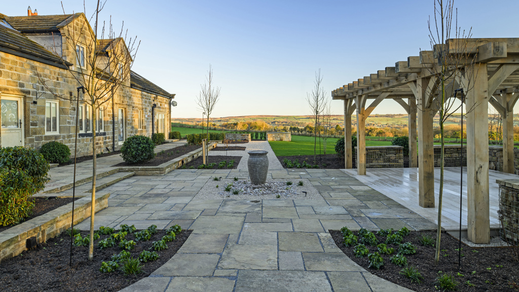 Garden design courtyard for country garden