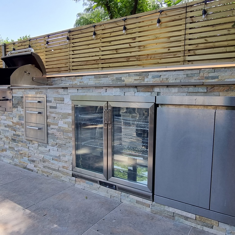 Outdoor kitchen