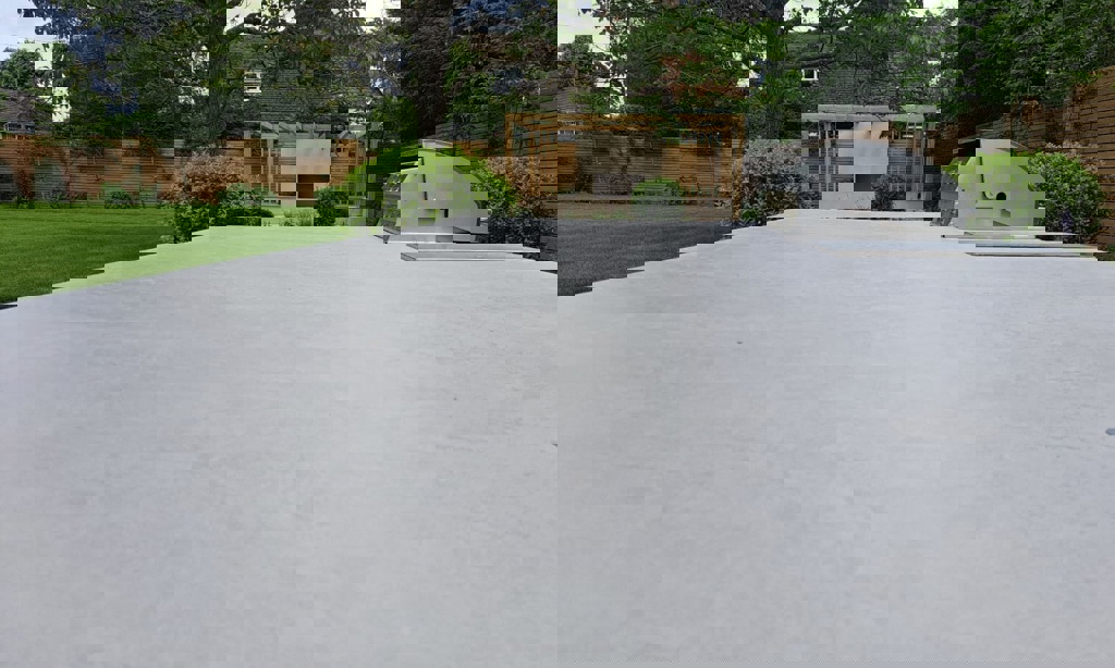 Modern Classic Family Garden - 4