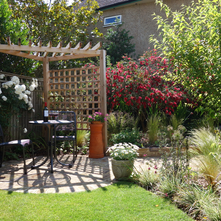 Traditional Back Garden – Ruislip Manor