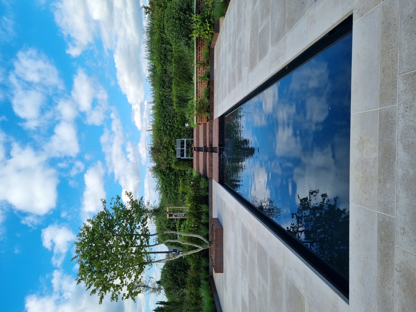 A Contemporary Elizabethan-Inspired Garden     