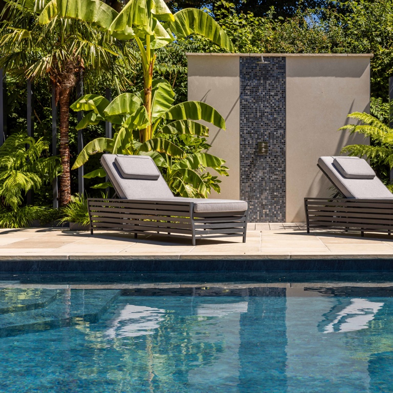 Garden spa with jacuzzi, outdoor shower, poolside beds and ice bath