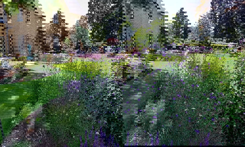 Country Cottage Soft Landscaping