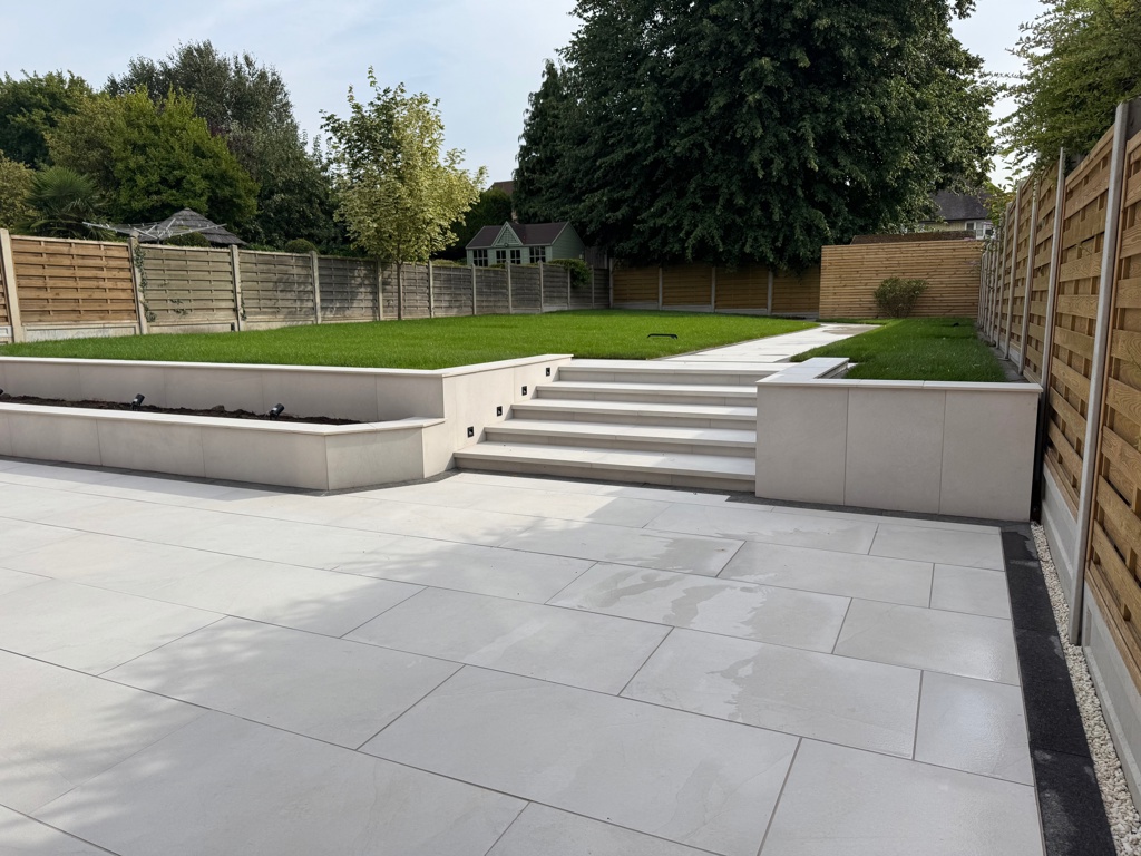 Raised low level planter and Jacksons fencing