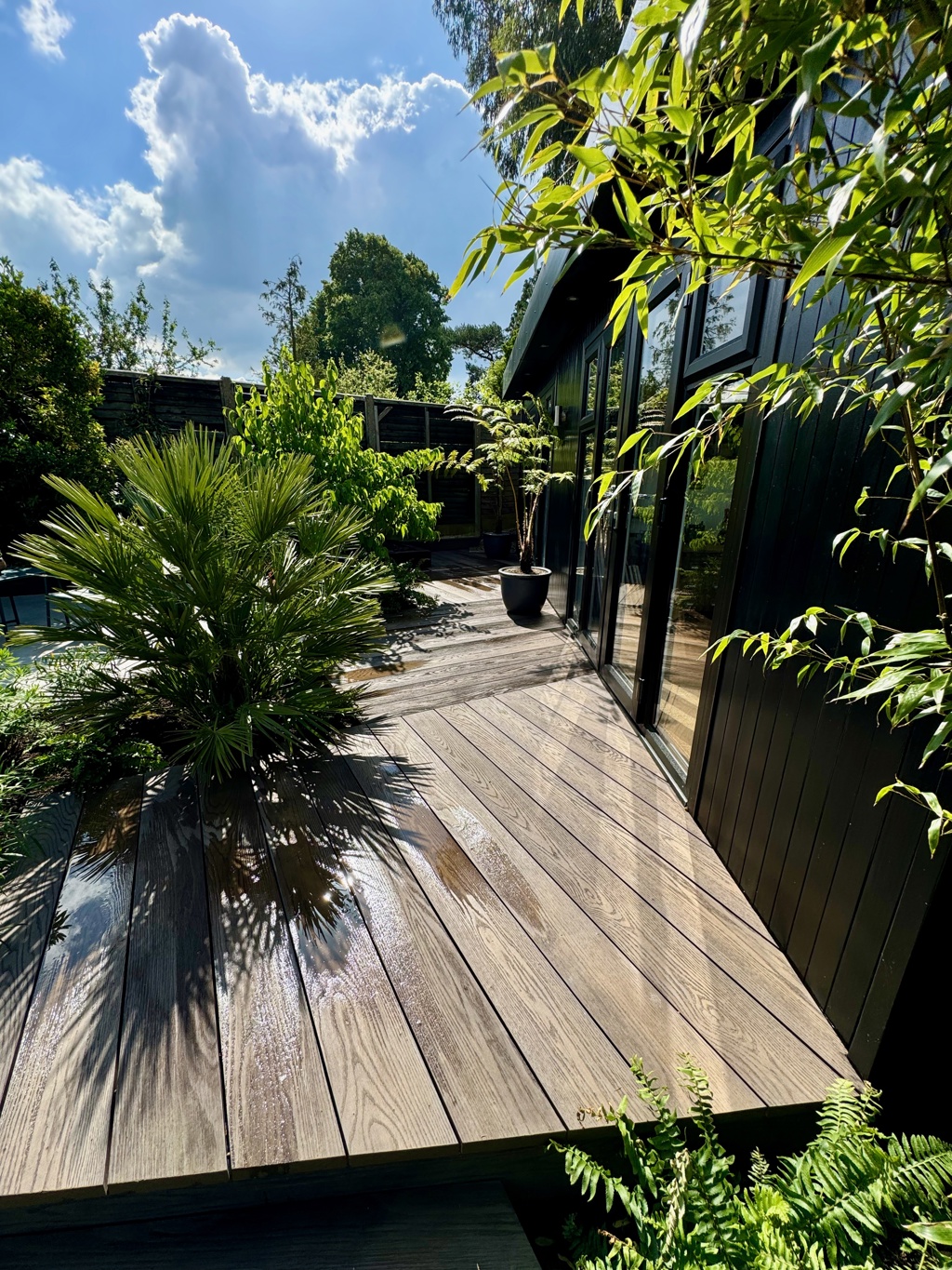 Wraparound deck to studio