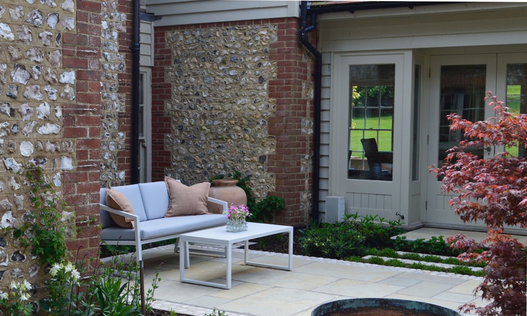 Tranquil Courtyard Seating