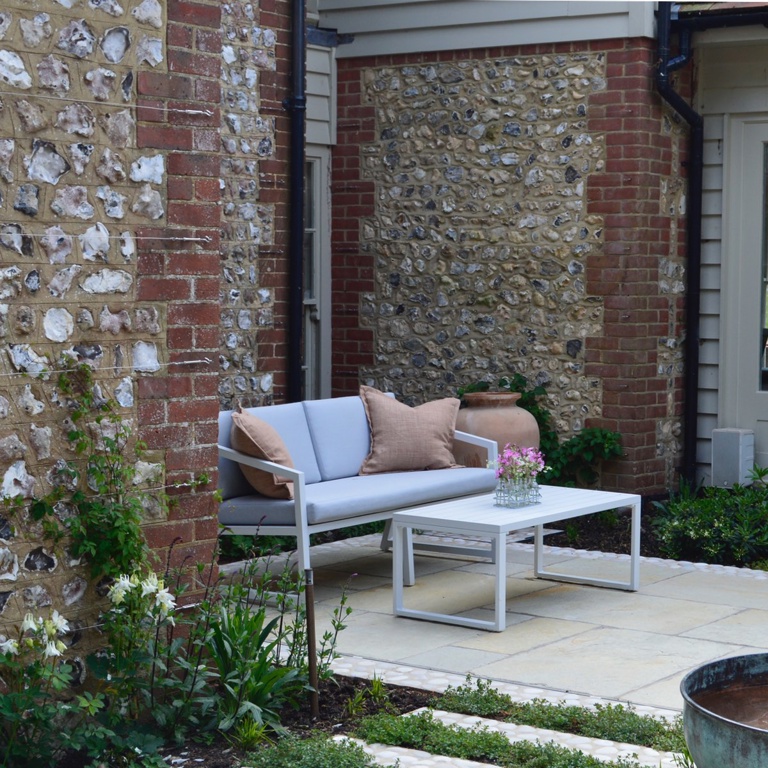 Tranquil Courtyard Seating