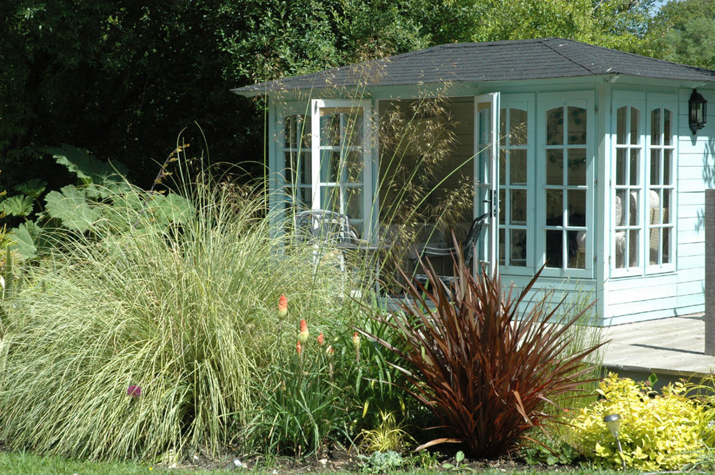 Summerhouse and pool