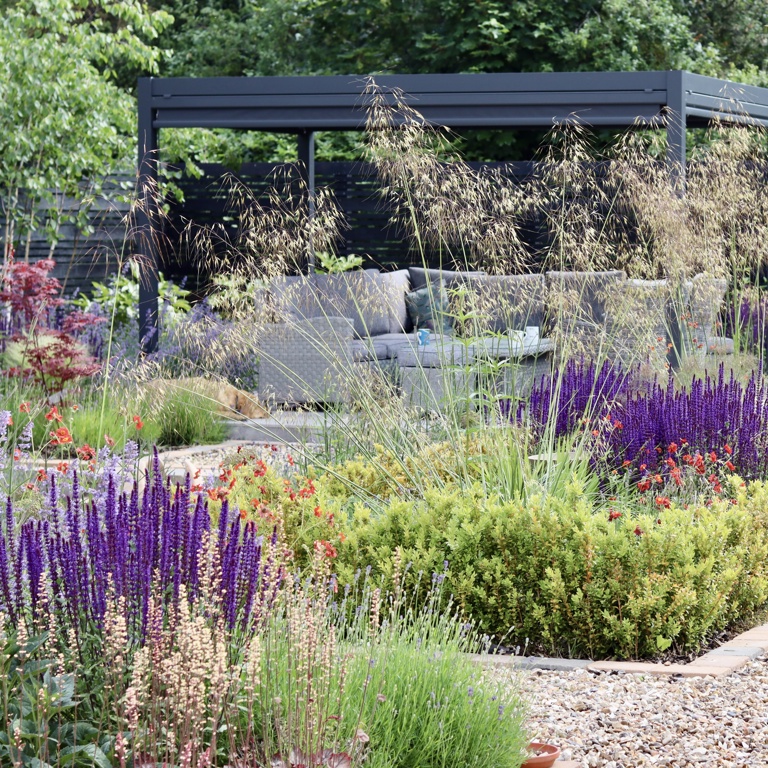 A sunken garden for seating and entertaining