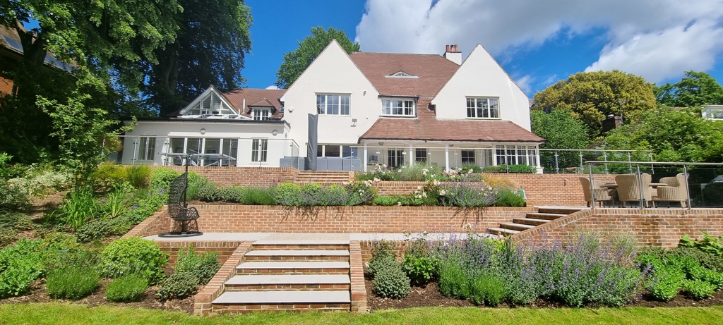 Retaining walls