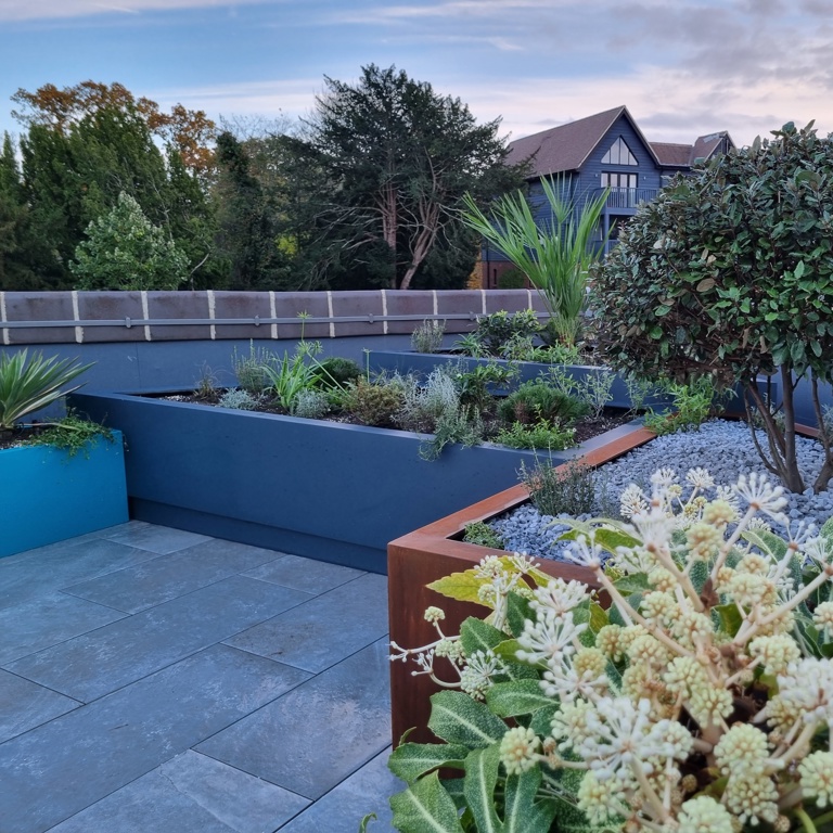 The Contemporary Rooftop Garden