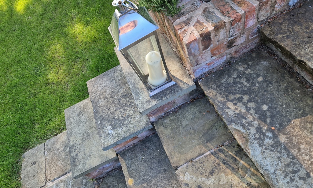 Heritage materials used in the stunning Modern Arts & Crafts Garden