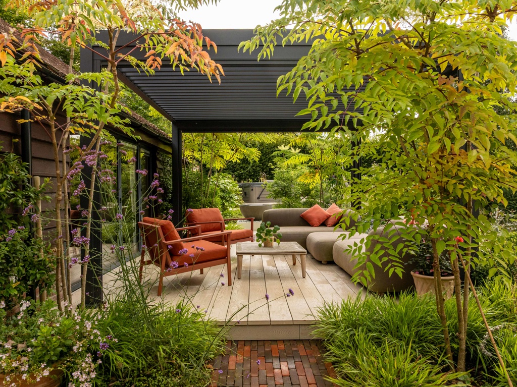 Garden terrace for year round use